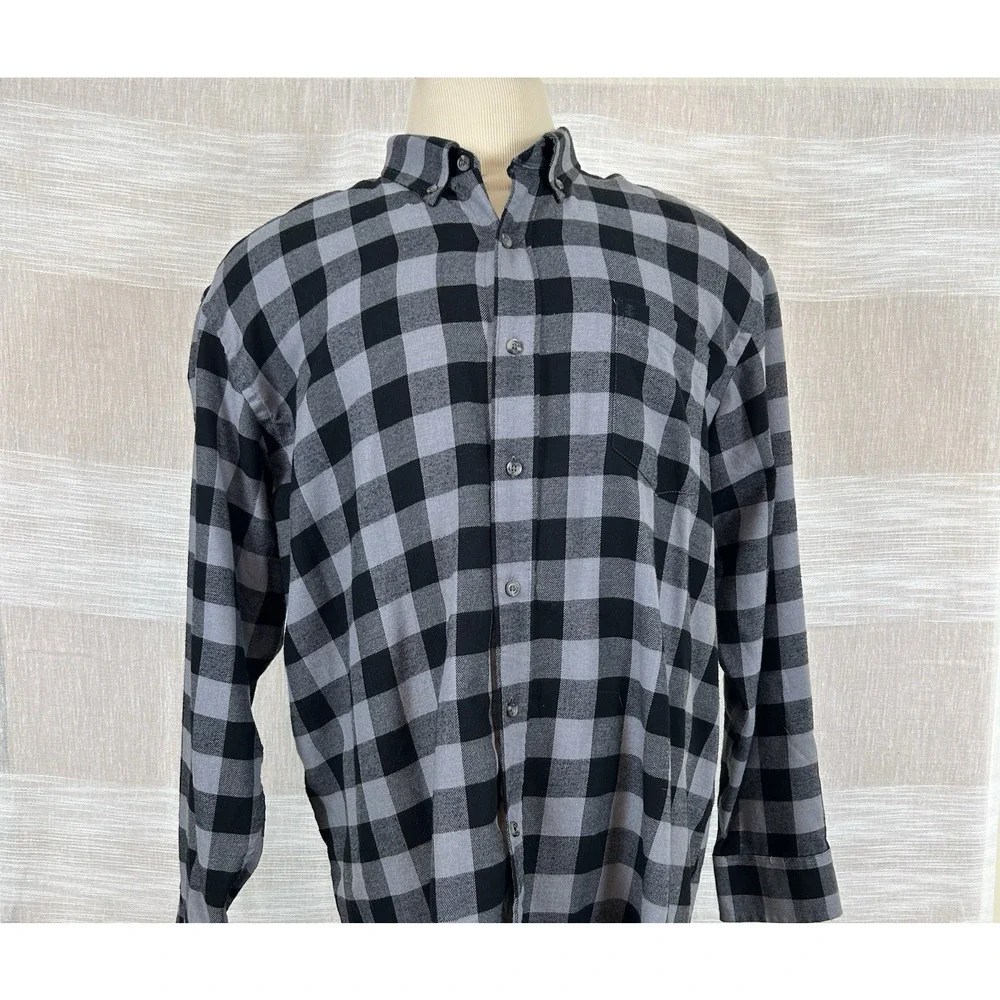 IZOD Men's Flannel XXL Button Down Flannel Long Sleeve Shirt Gray Black Preppy